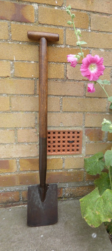 Vintage ladies garden spade - ladies,