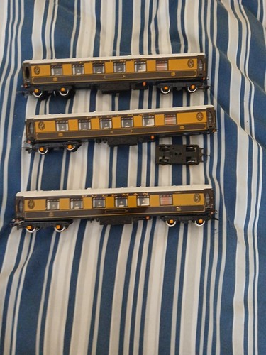 Hornby pullman coaches - hornby,