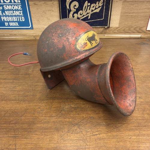 Vintage jubilee bull - 90’,