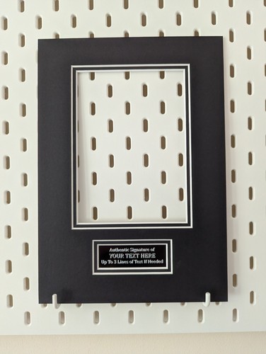 Autograph mount display - autograph, for