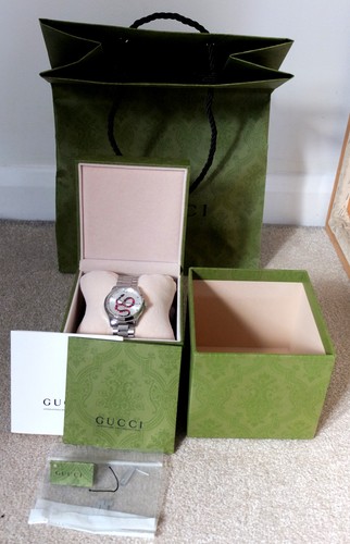 Gucci timeless 38mm silver - gucci, g-timeless
