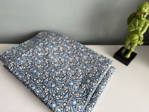 Large vintage sanderson travis - large,