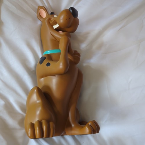 Scooby doo statue warner - doo,