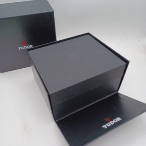 Tudor black used watch - black, box