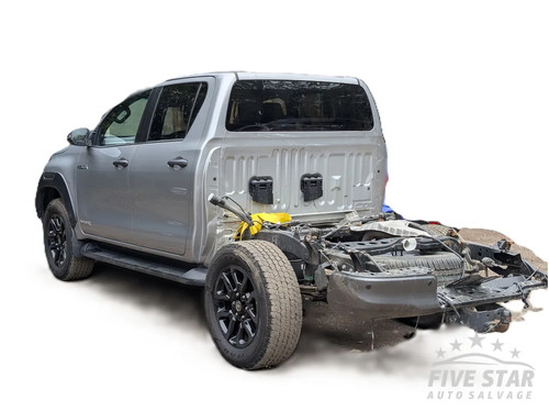 Toyota hilux rear axle - rear, beam
