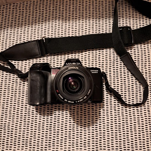 Minolta dynax 7000i - slr, camera