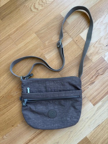 Kipling bag 25x21cm - arto, s