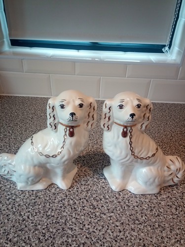 Staffordshire style porcelain