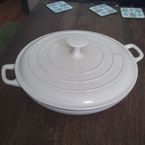 White round enamelled cast - white,