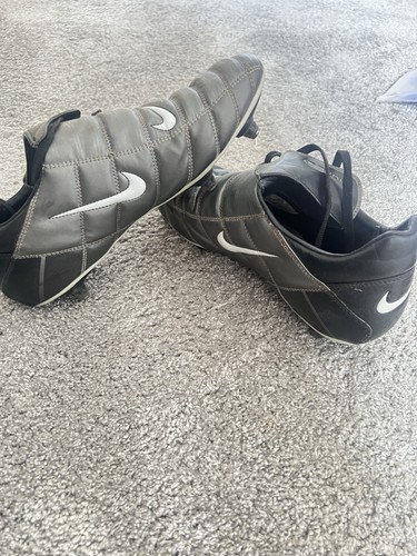 Grey black nike total - total, air