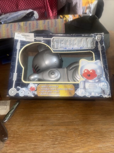 Vintage tech cat toy battery - tech-cat,