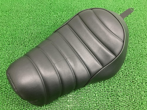 Used xl883n seat - xl883n,