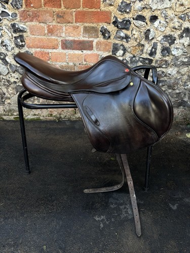 Albion kontact event - kontact, saddle