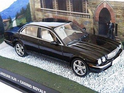 James bond jaguar - james, xj8