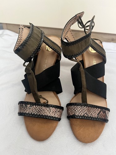 River island healed sandles