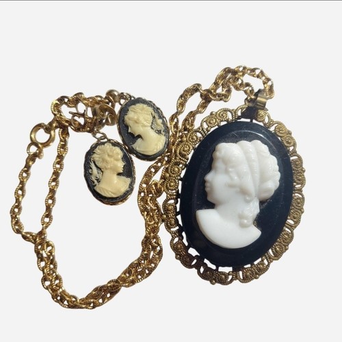 Big antique victorian style - big,