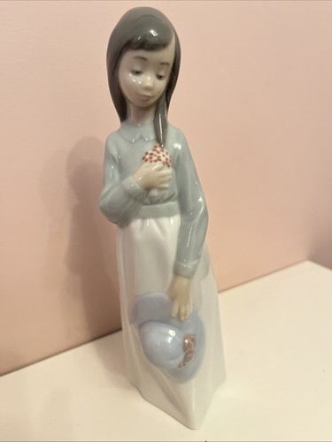 Beautiful flower girl lladro - flower,
