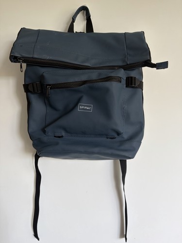 Damaged spiral blue roll top - damaged,