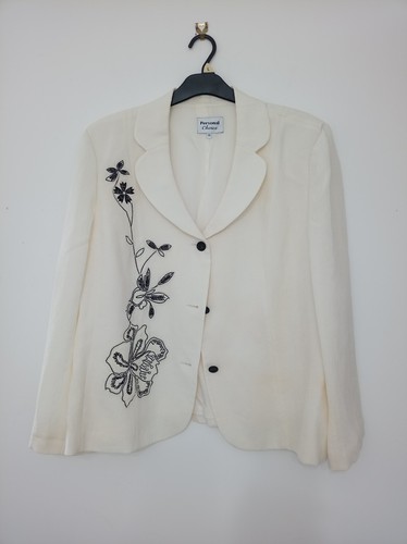 Size cream ladies blazzer - ladies,