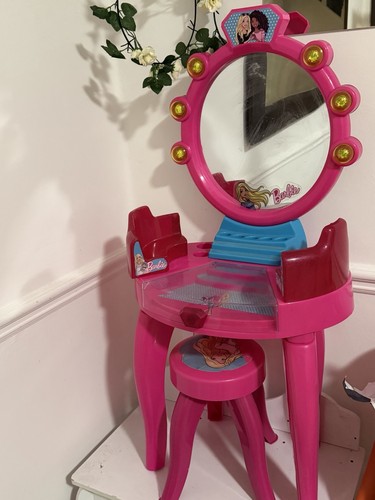 Barbie pink dressing - dressing, table