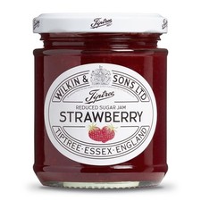 Tiptree Strawberry Reduced