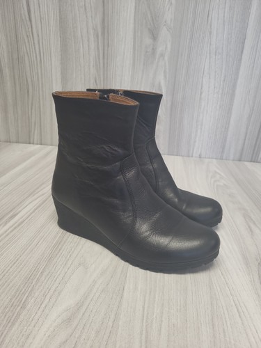 Pavers black soft leather - pavers,