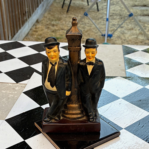 Laurel hardy ceramic - &,