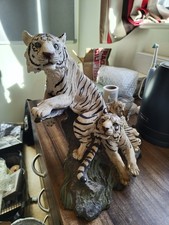 White Tiger Couple With Cubs 12.5" Wild Animal Figurine Ornament Home Decor