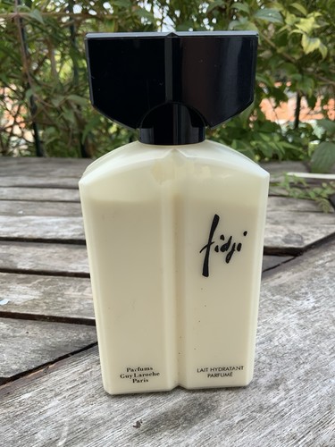 Fidji guy laroche - laroche, body