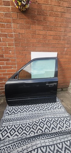 Mercedes w124 front left - mercedes,