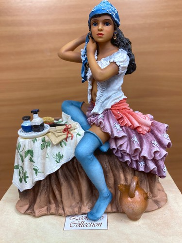 Love letters figurine - love,