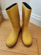 Mountain Warehouse Kids Plain Wellies Durable Easy to Clean Children Boots