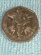 50p Coin Victoria Cross World War II Soldier Carrying Wounded Soldier 2006 Wow