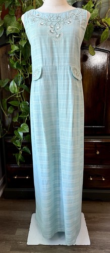 Vintage embroidered - sz,