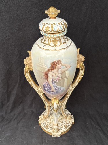Royal bonn covered portrait - bonn,