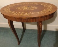 VINTAGE ITALIAN OVAL INLAID MARQUETRY MUSICAL SIDE TABLE/SEWING BOX, HINGED LID