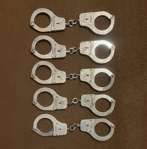 Chubb handcuffs 5 - chubb, x