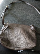 Ladies Shoulder Primark Bag In Very Good Condition With 3 Compartments