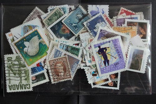 100 canadian stamps - 100, (b)