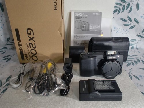 Ricoh gx200 - ricoh, black,vf