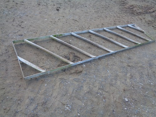 Cattle feed barrier 10ft - cattle,