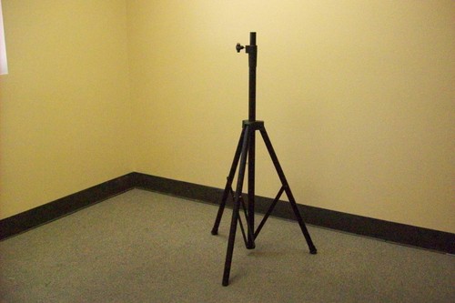 Used tripod - used,