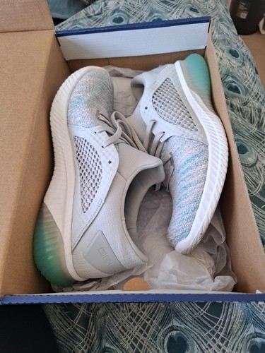 Ladies asics trainers size