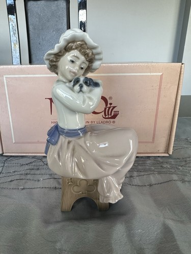 Nao lladro porcelain figurine - lladro,