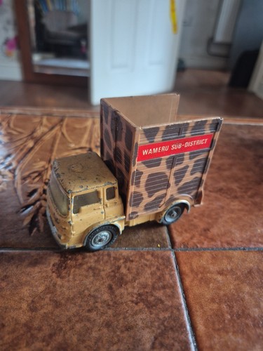 Corgi toys bedford tractor - corgi,