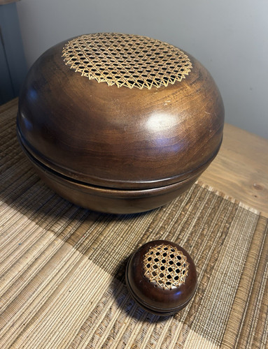 Vintage pair round unusual - round,