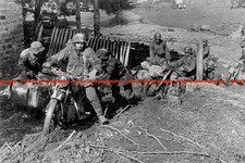 F016829 Riflemen With