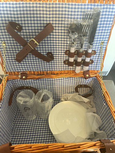 Wicker person picnic - wicker,
