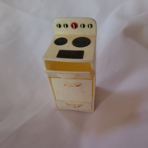 Vintage dolls house - vintage,