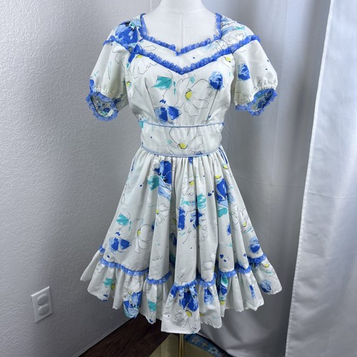 Vintage square dance - square, dress